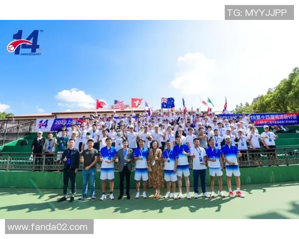 南京网球队与重庆网球队赛后复盘分析精彩配合与战术执行